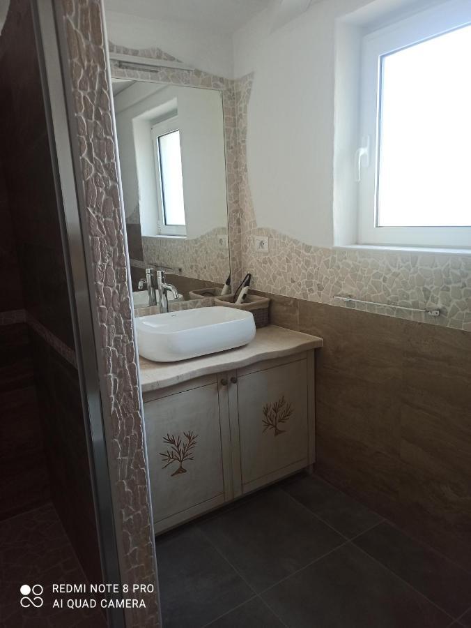 Bello Bello Rooms Санта Тереза Галура Екстериор снимка